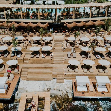סרנדה Lost Seaside Hotel מראה חיצוני תמונה