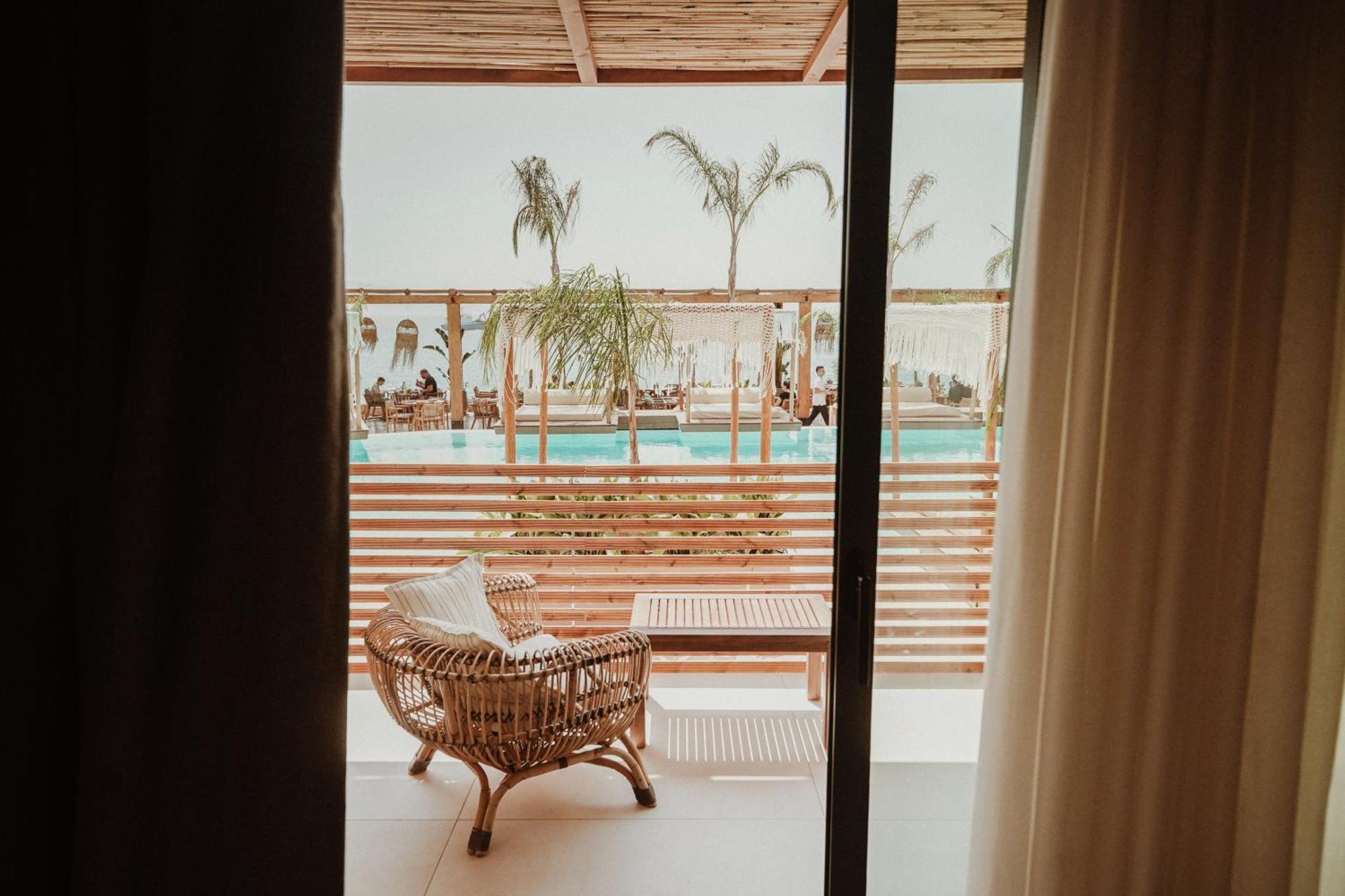 סרנדה Lost Seaside Hotel מראה חיצוני תמונה